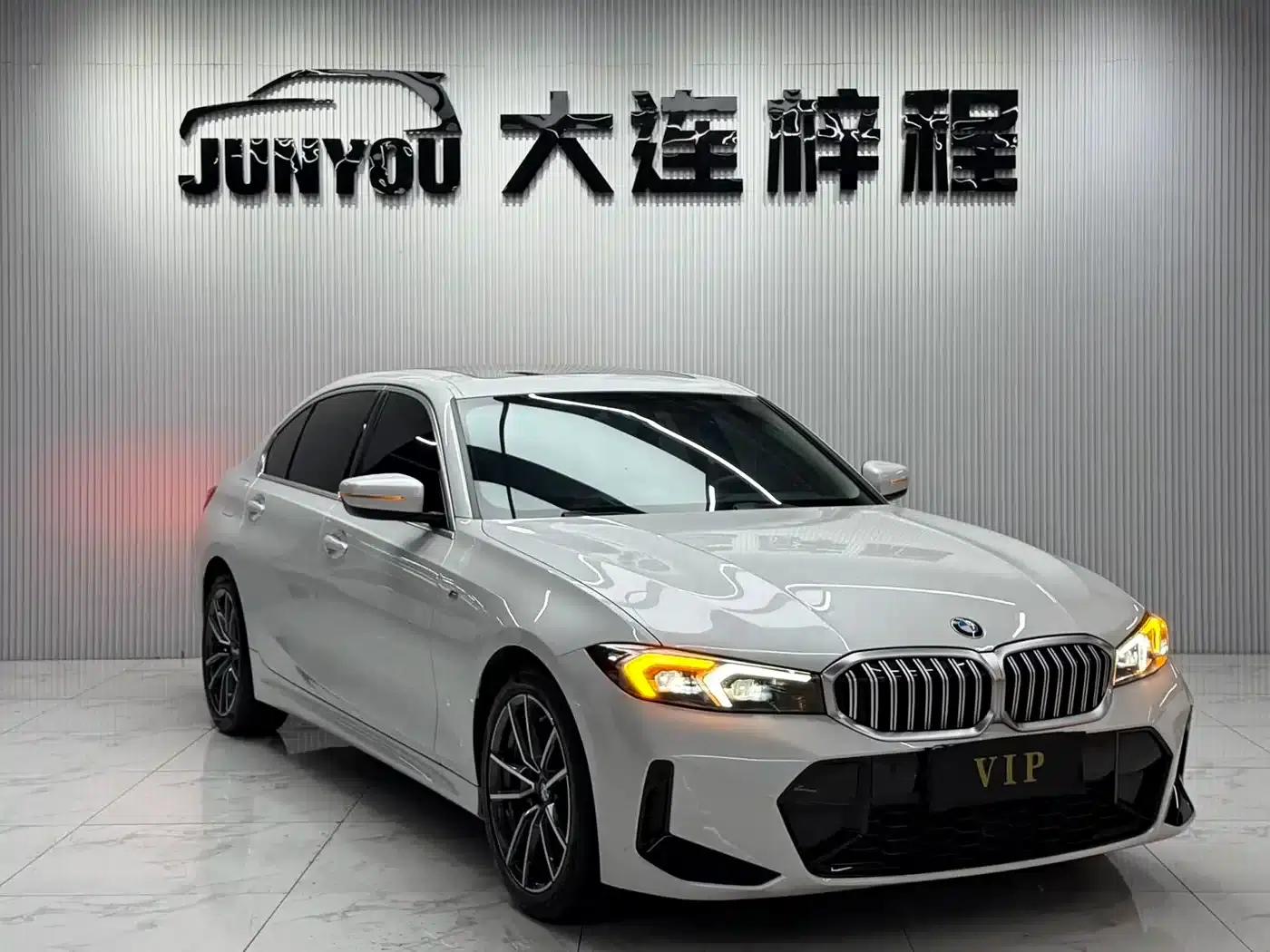 2023 BMW 3 Series 320Li M Sport Package — миниатюра 3