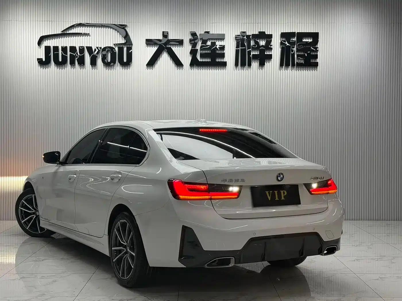 2023 BMW 3 Series 320Li M Sport Package — миниатюра 6