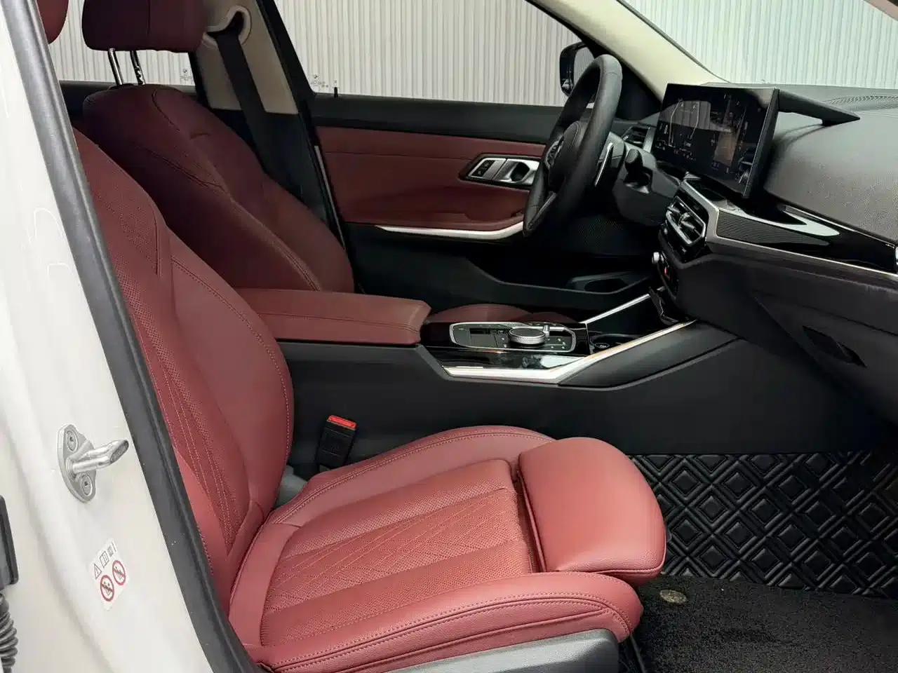 2023 BMW 3 Series 320Li M Sport Package — миниатюра 9