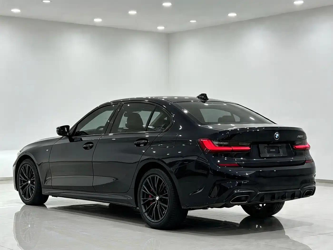 2021 BMW 3 Series 325i M Sport Shadow Edition — миниатюра 4