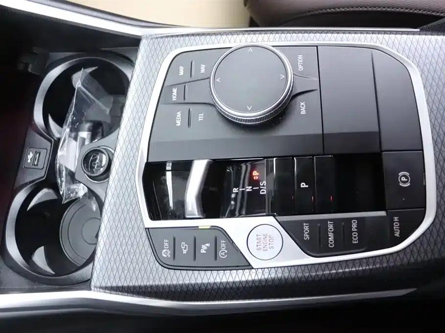 2024 BMW 3 Series 325Li M Sport Shadow Edition — миниатюра 9