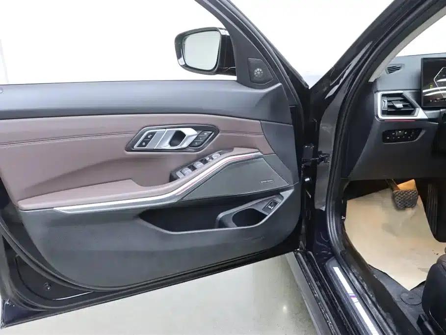 2024 BMW 3 Series 325Li M Sport Shadow Edition — миниатюра 10