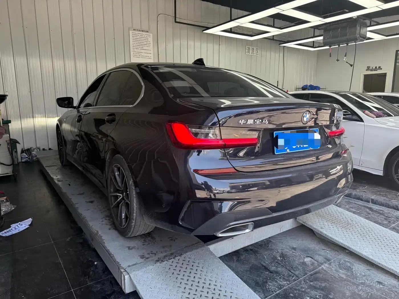 2021 BMW 3 Series 325Li M Sport Package — миниатюра 9
