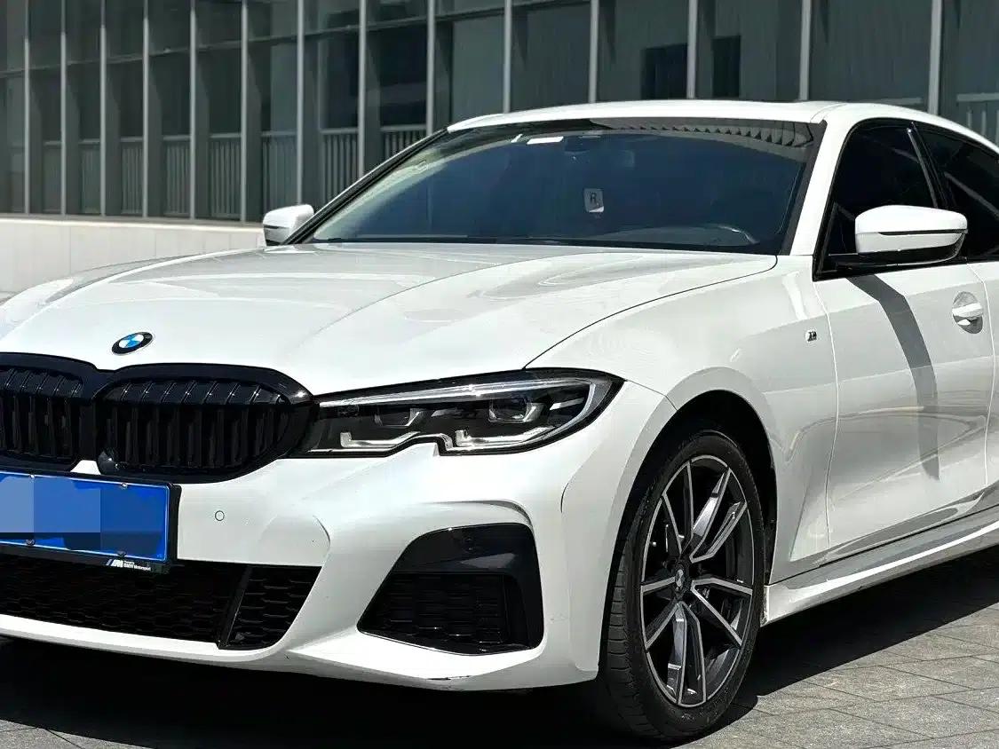2022 BMW 3 Series 325Li M Sport Package — миниатюра 1