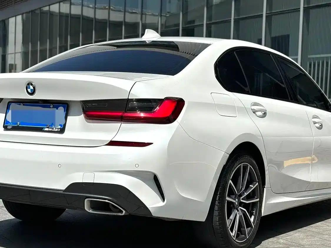 2022 BMW 3 Series 325Li M Sport Package — миниатюра 4