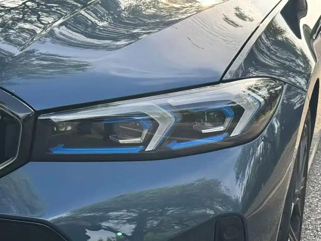 2025 BMW 3 Series 330Li Luxury M Sport Shadow Edition — миниатюра 16