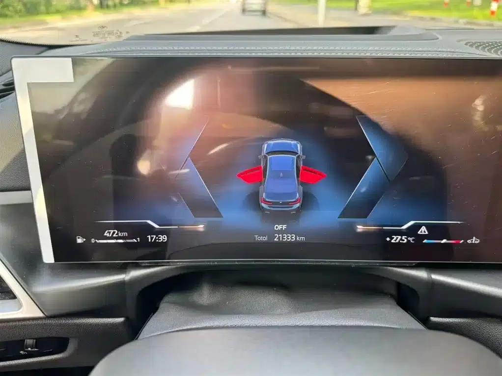 2025 BMW 3 Series 330Li Luxury M Sport Shadow Edition — миниатюра 6