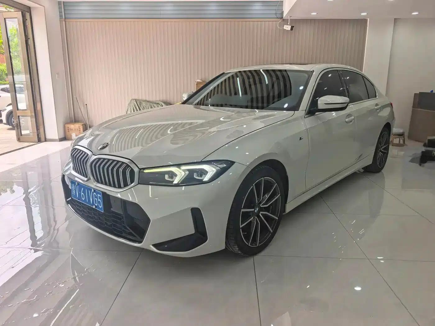 2023 BMW 3 Series 320Li M Sport Package — миниатюра 1