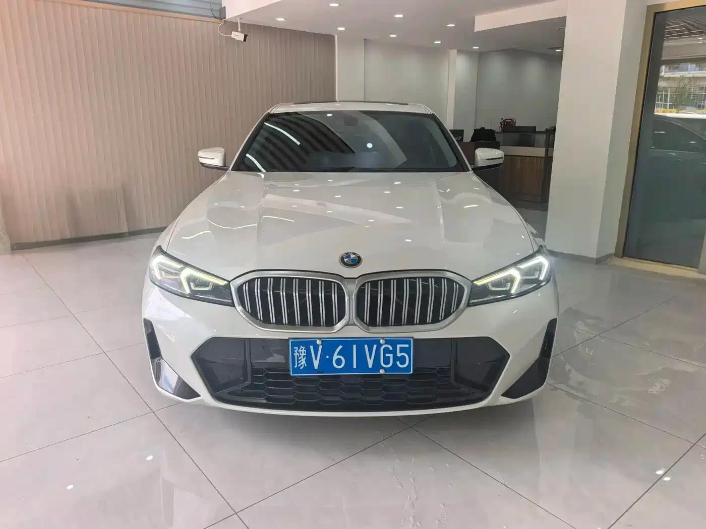 2023 BMW 3 Series 320Li M Sport Package — миниатюра 2