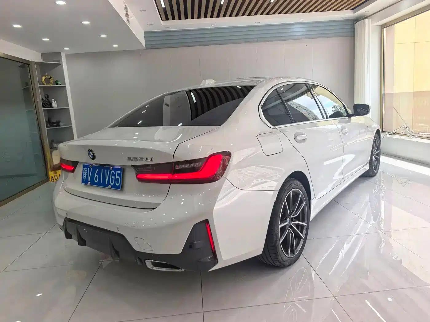 2023 BMW 3 Series 320Li M Sport Package — миниатюра 4