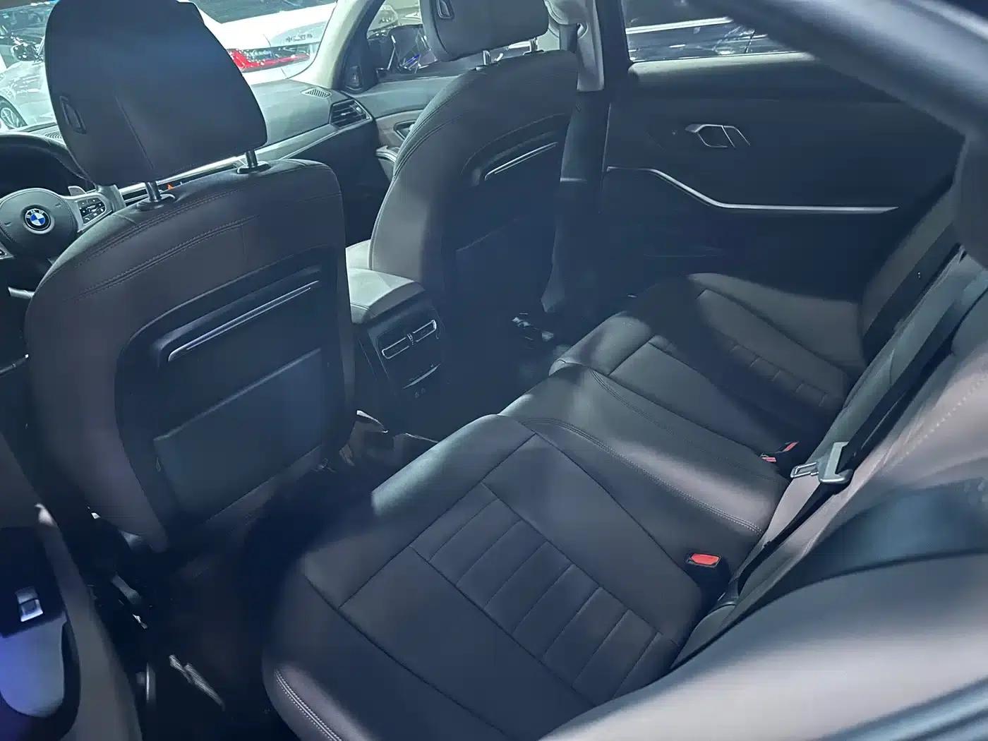 2020 BMW 3 Series 325Li M Sport Shadow Edition — миниатюра 8