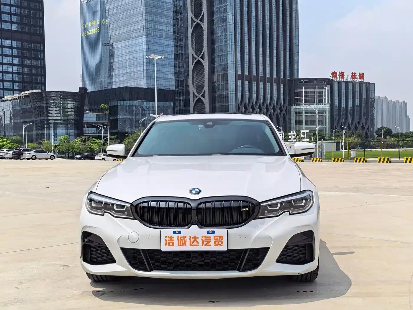 2022 BMW 3 Series 325i M Sport Package — миниатюра 2