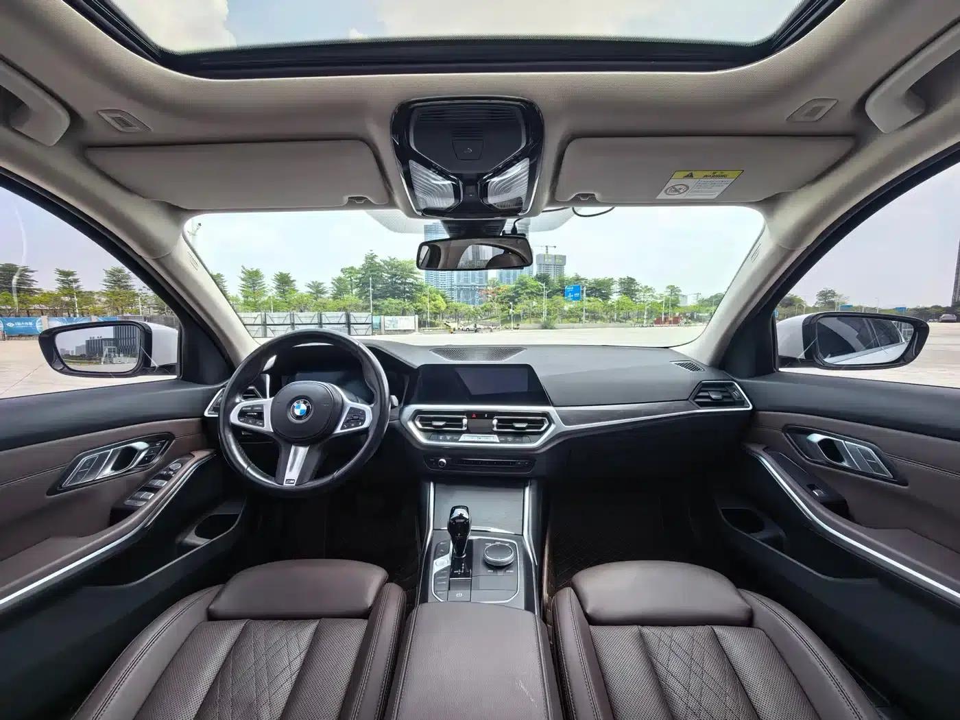 2022 BMW 3 Series 325i M Sport Package — миниатюра 13