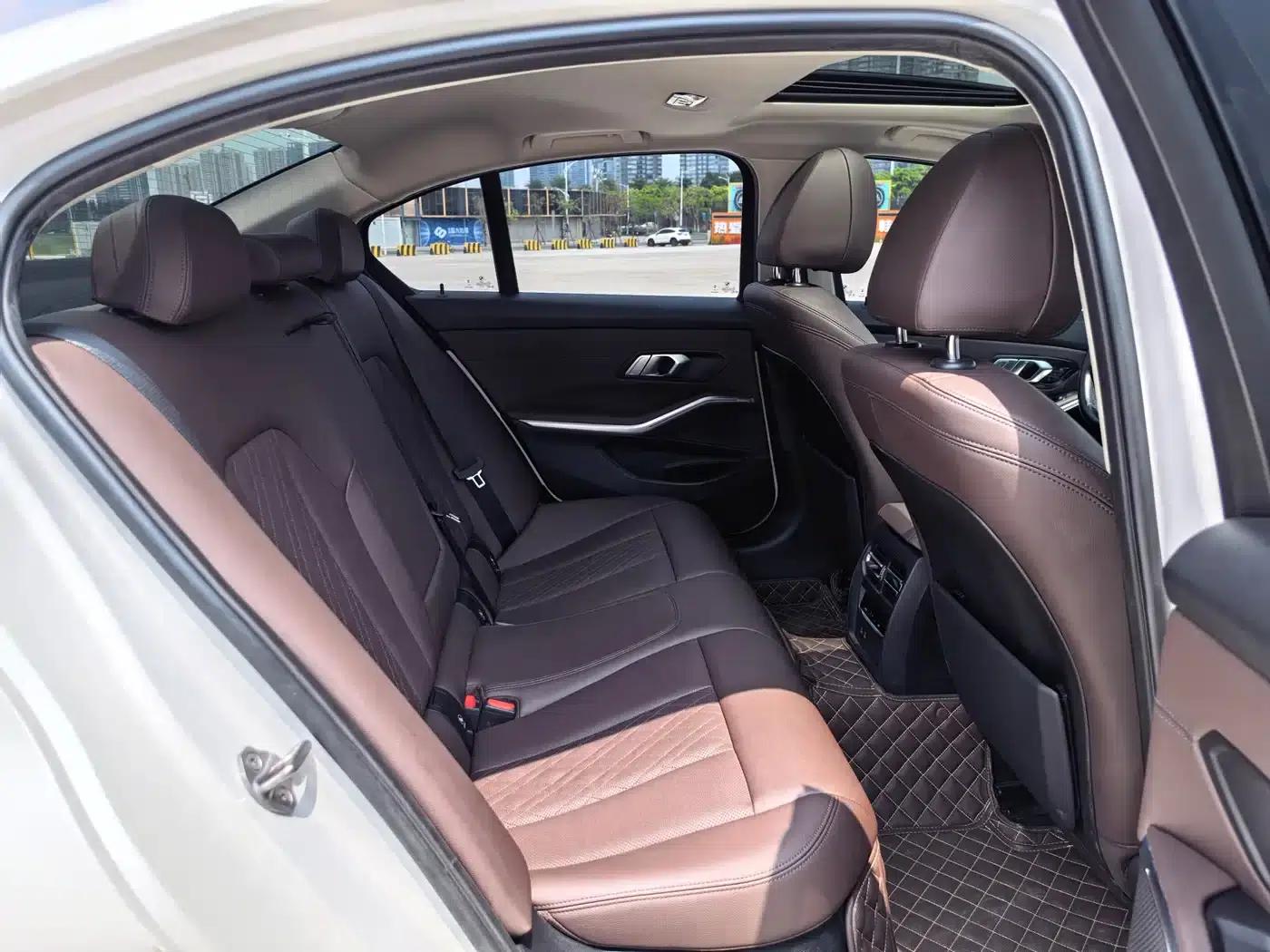 2022 BMW 3 Series 325i M Sport Package — миниатюра 10