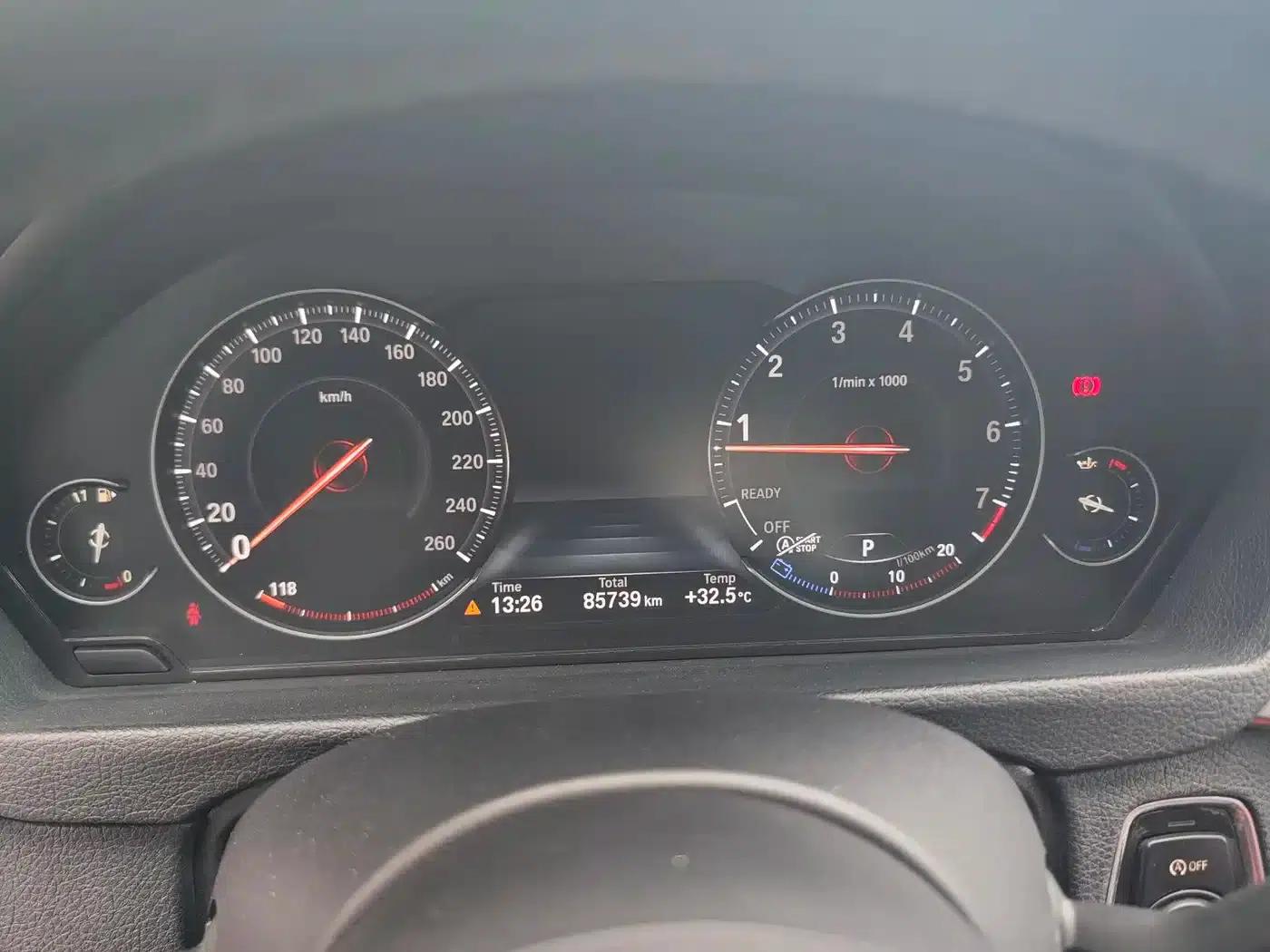 2018 BMW 3 Series 320i M Sport Shadow Edition — миниатюра 13