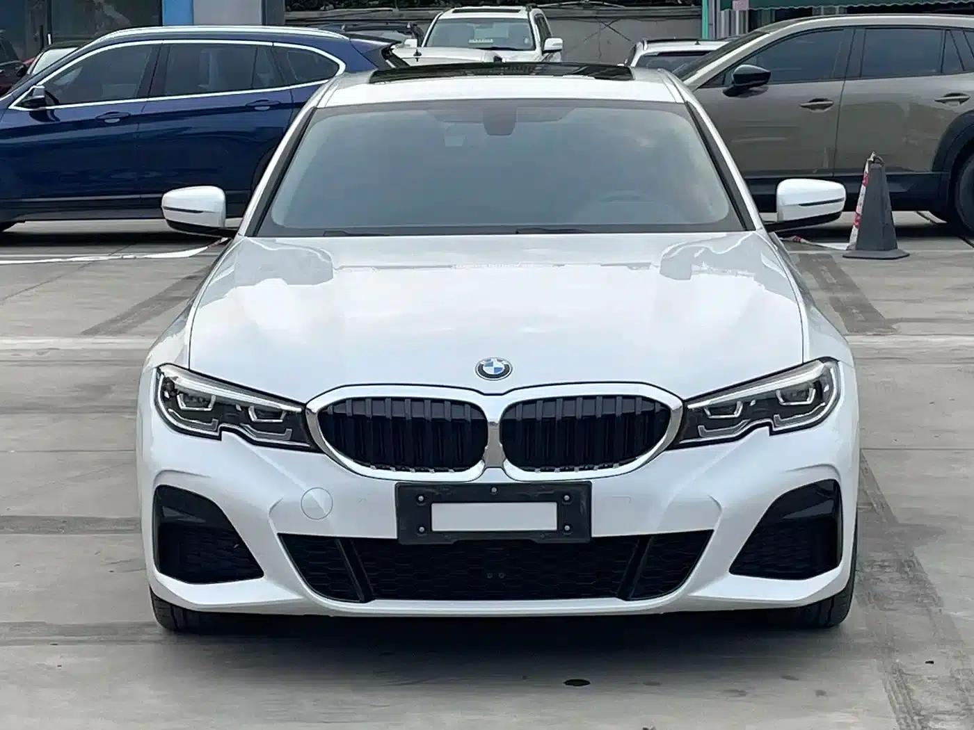 2022 BMW 3 Series 320Li M Sport Package — миниатюра 1
