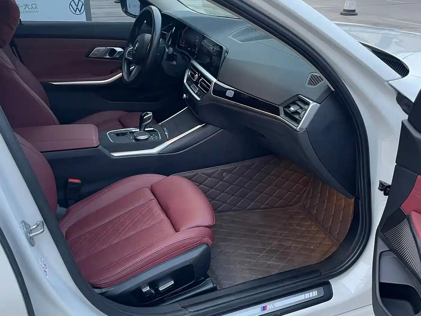 2022 BMW 3 Series 320Li M Sport Package — миниатюра 10