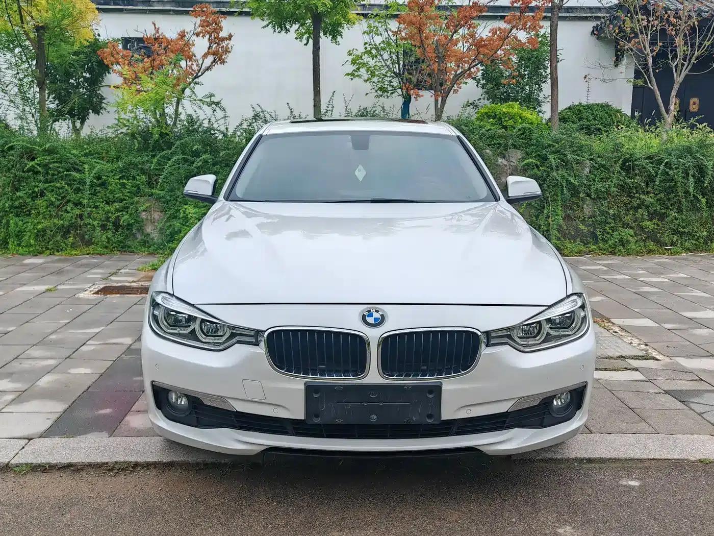 2017 BMW 3 Series 320Li Fashion Edition — миниатюра 1