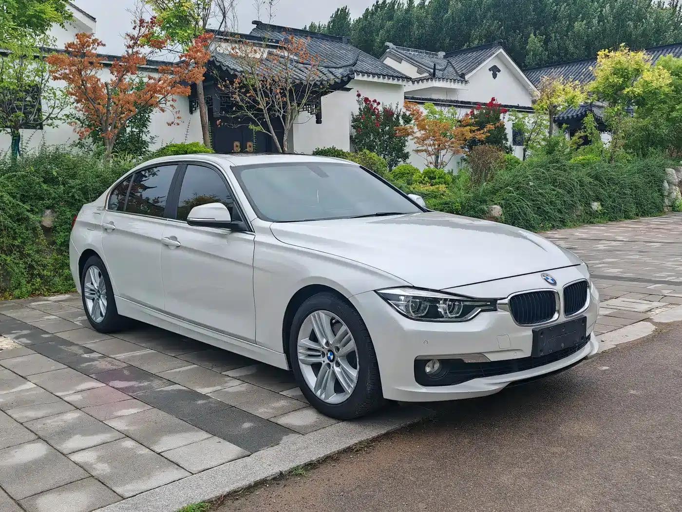 2017 BMW 3 Series 320Li Fashion Edition — миниатюра 3