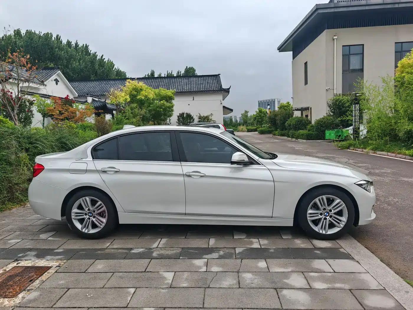 2017 BMW 3 Series 320Li Fashion Edition — миниатюра 7