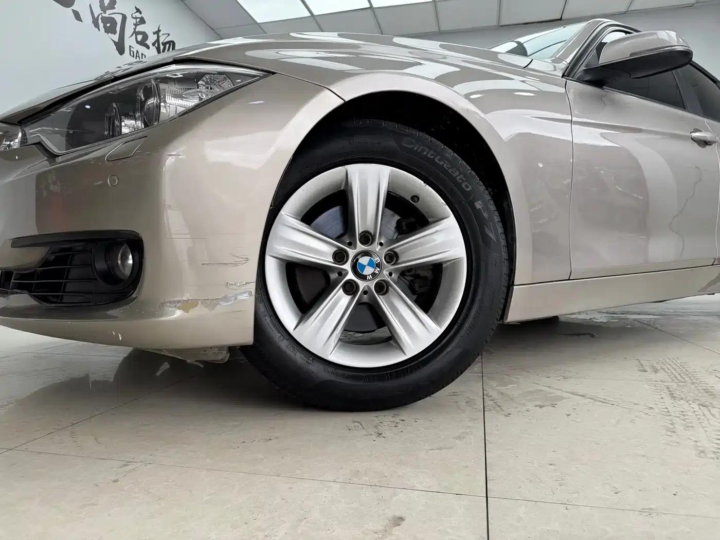 BMW 3 Series 2015 320i Fashion Edition — миниатюра 19