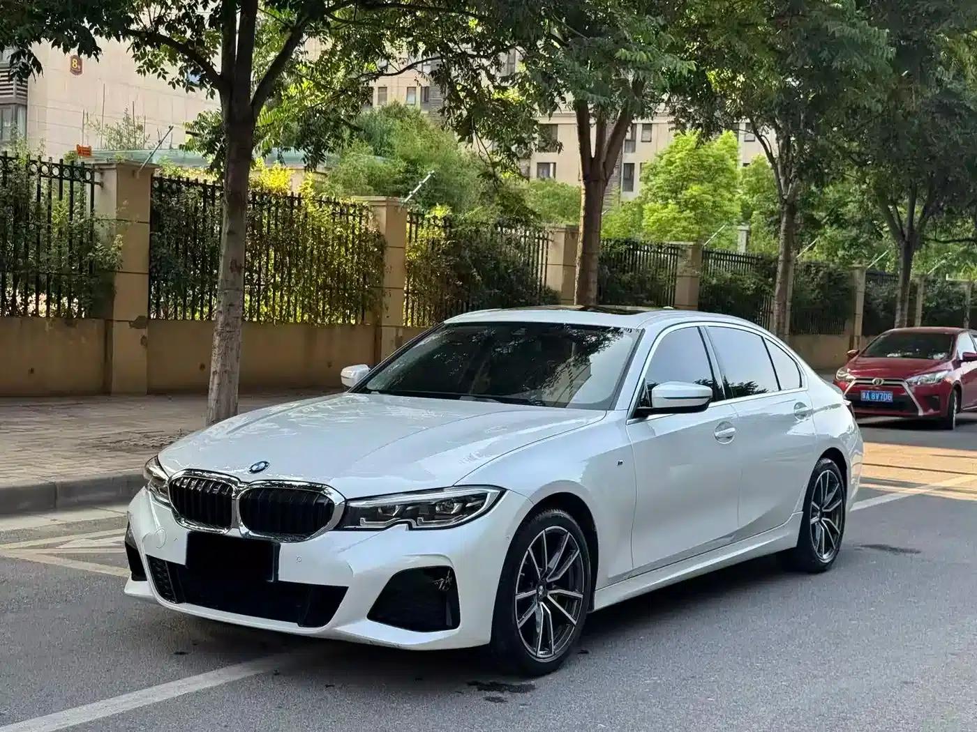 2022 BMW 3 Series 325Li M Sport Package — миниатюра 2