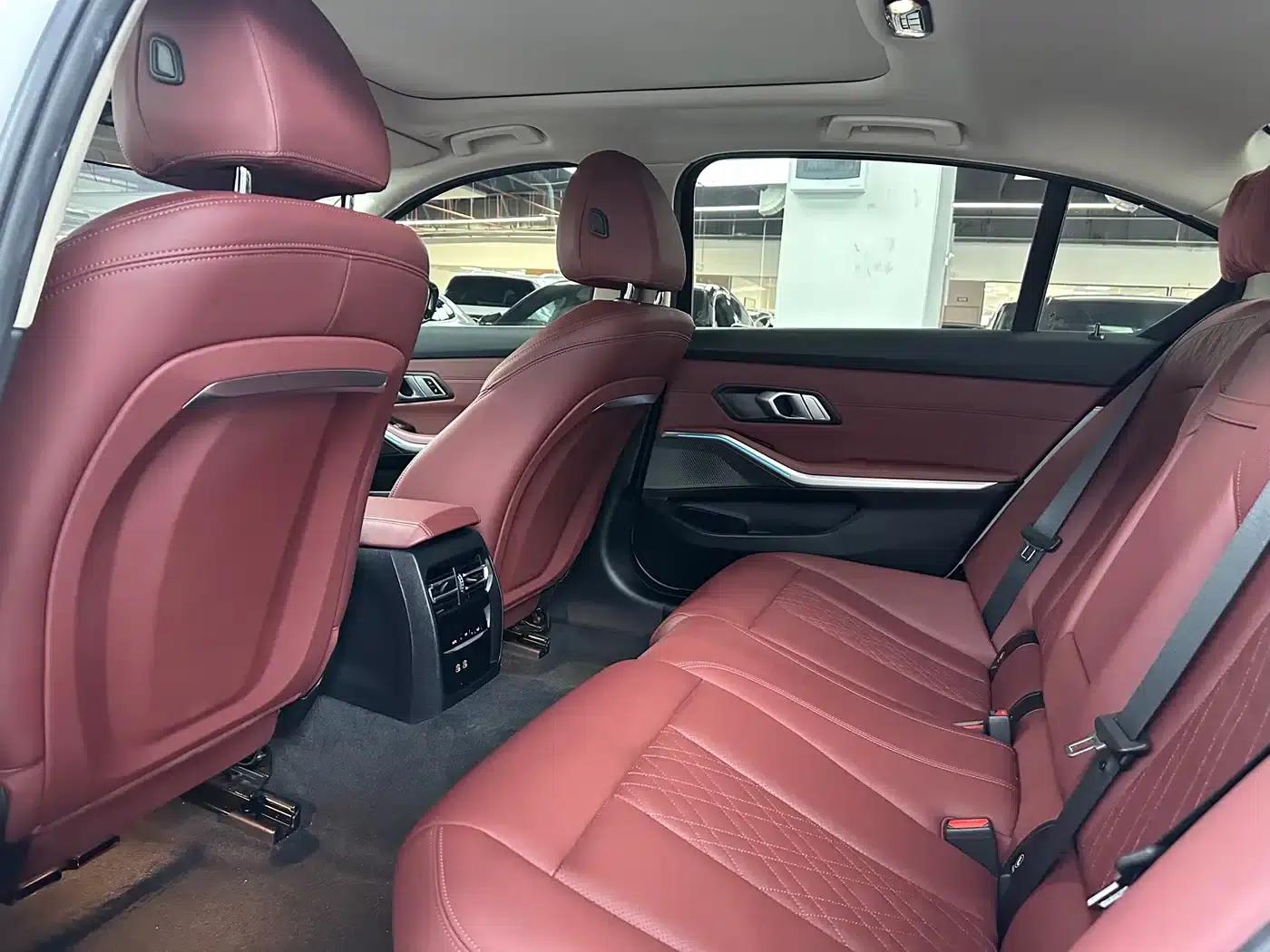 2023 BMW 3 Series 325Li M Sport Package — миниатюра 11