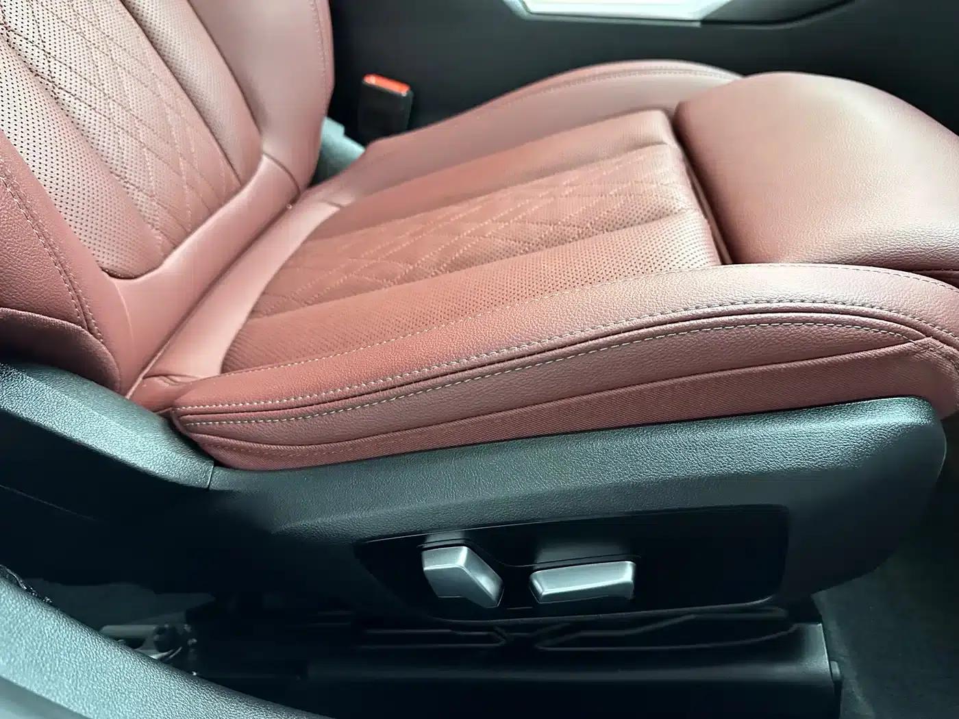 2023 BMW 3 Series 325Li M Sport Package — миниатюра 16