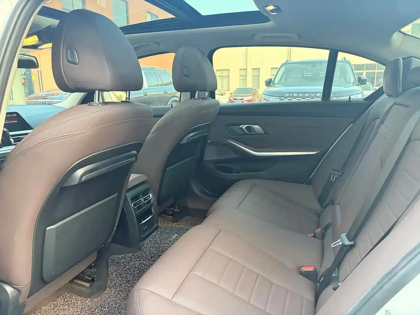 2020 BMW 3 Series 320Li M Sport Package — миниатюра 5