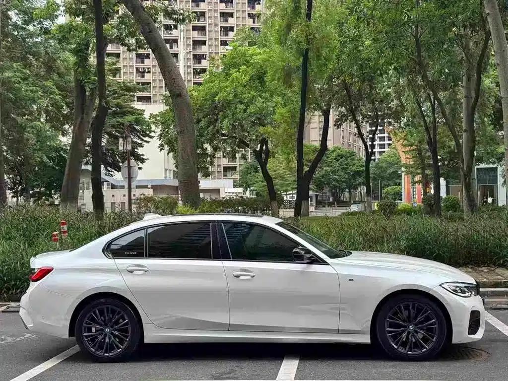 2020 BMW 3 Series 325Li M Sport Shadow Edition — миниатюра 4