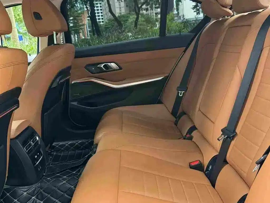 2020 BMW 3 Series 325Li M Sport Shadow Edition — миниатюра 10