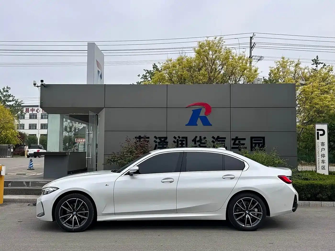 2025 BMW 3 Series 325Li M Sport Package — миниатюра 3