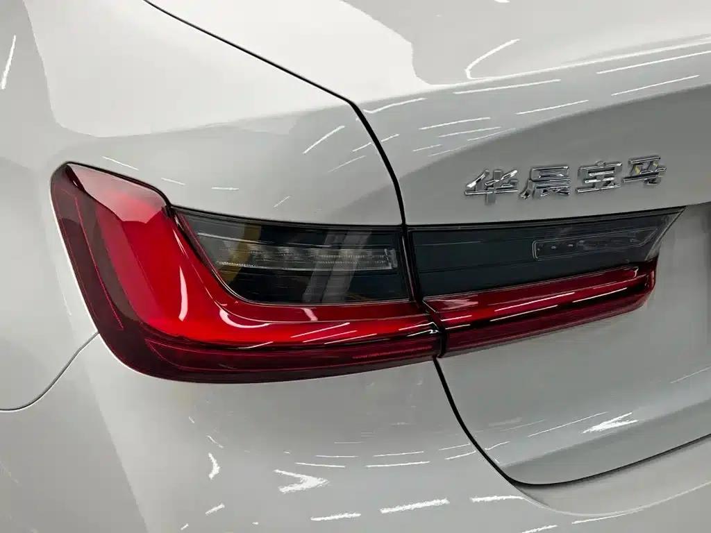 2023 BMW 3 Series 325Li M Sport Package — миниатюра 10