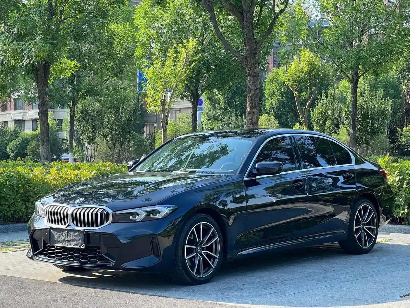 2023 BMW 3 Series 320Li M Sport Package — миниатюра 1