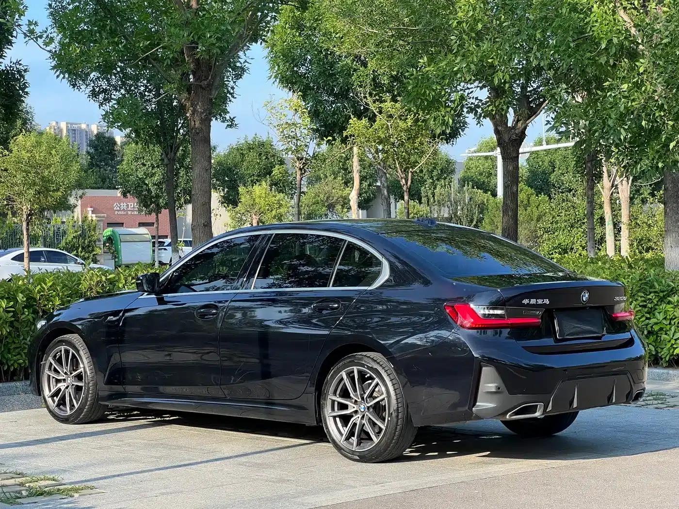 2023 BMW 3 Series 320Li M Sport Package — миниатюра 5