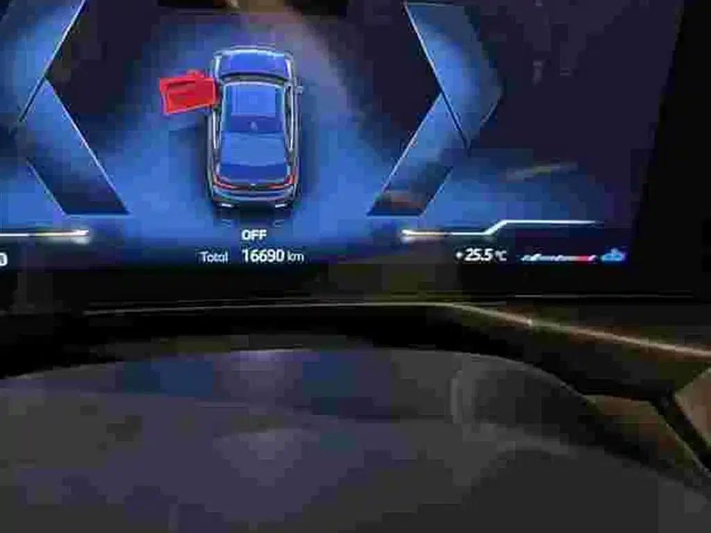 2024 BMW 3 Series 325Li M Sport Package — миниатюра 9