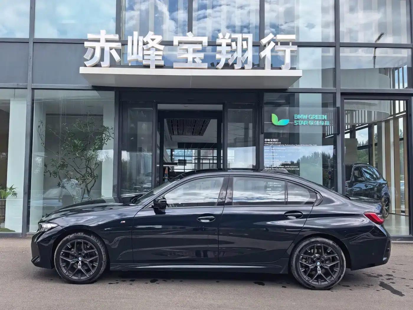 2025 BMW 3 Series 330i M Sport Shadow Edition — миниатюра 3
