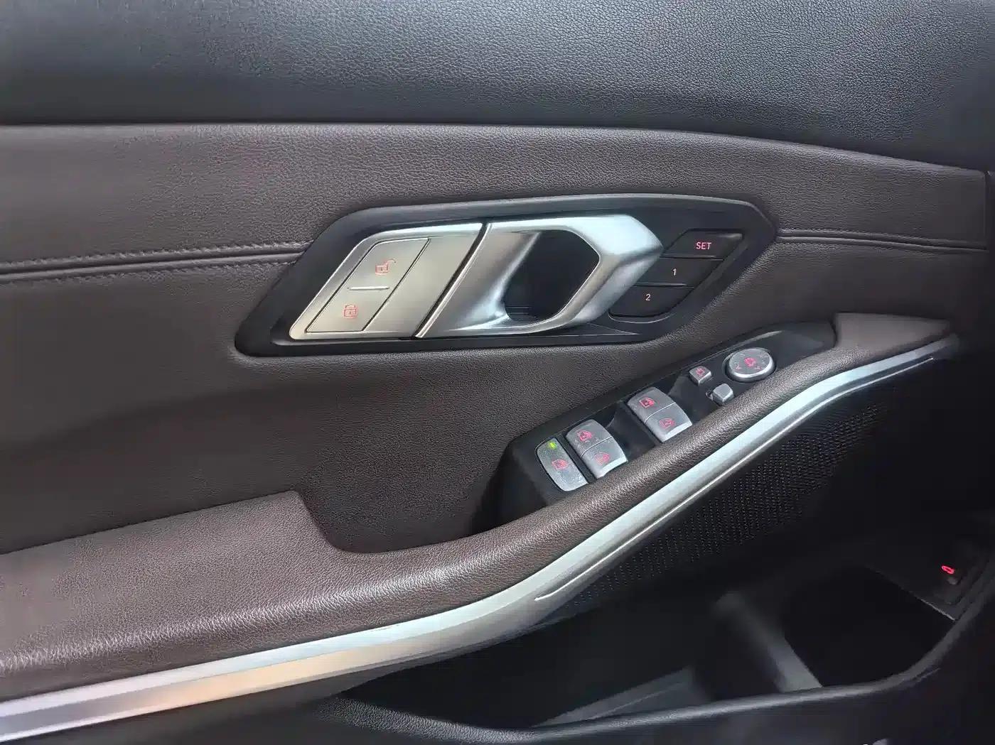 2020 BMW 3 Series 325i M Sport Package — миниатюра 6