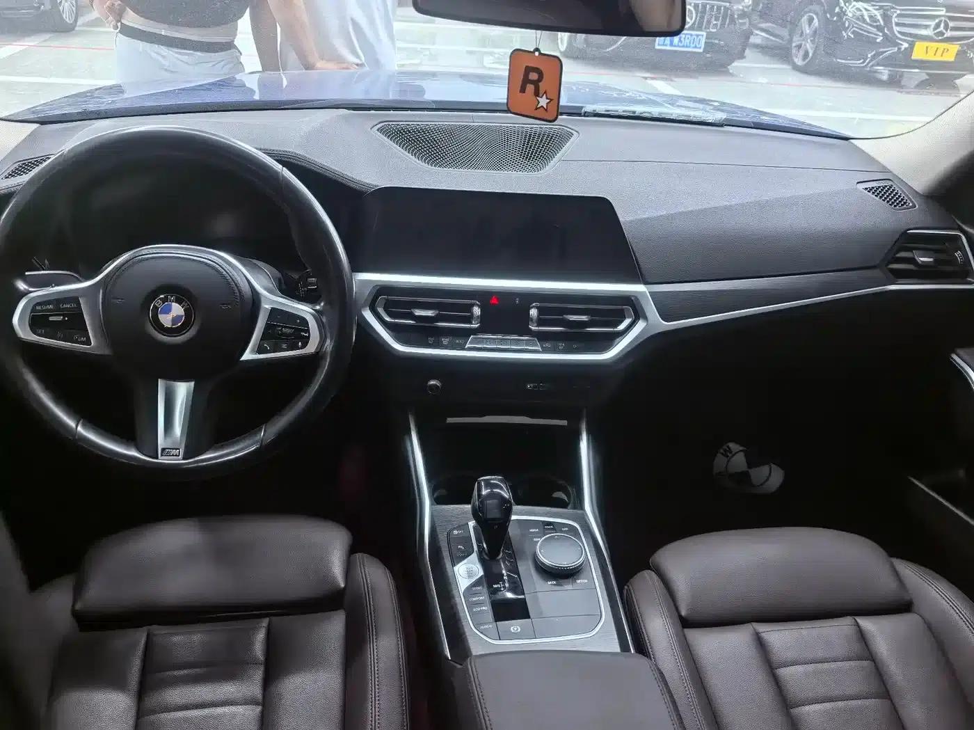 2020 BMW 3 Series 325i M Sport Package — миниатюра 9