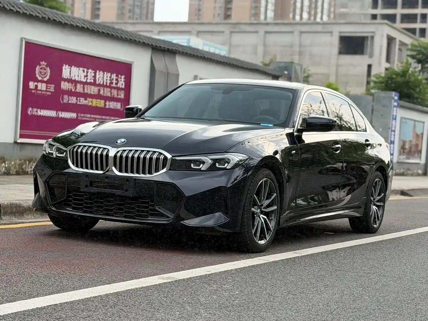 2023 BMW 3 Series 320Li M Sport Package — миниатюра 1