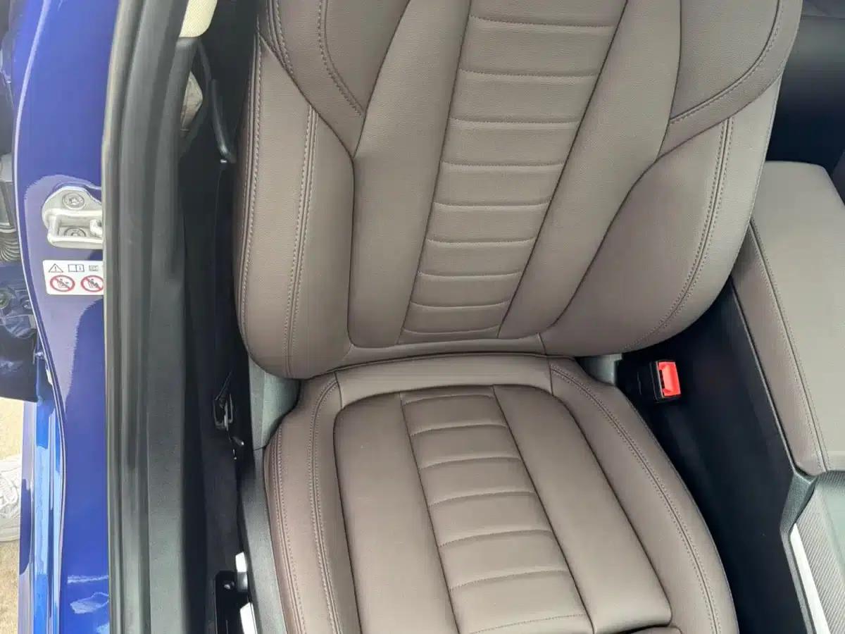 2021 BMW 3 Series 320Li M Sport Package — миниатюра 11