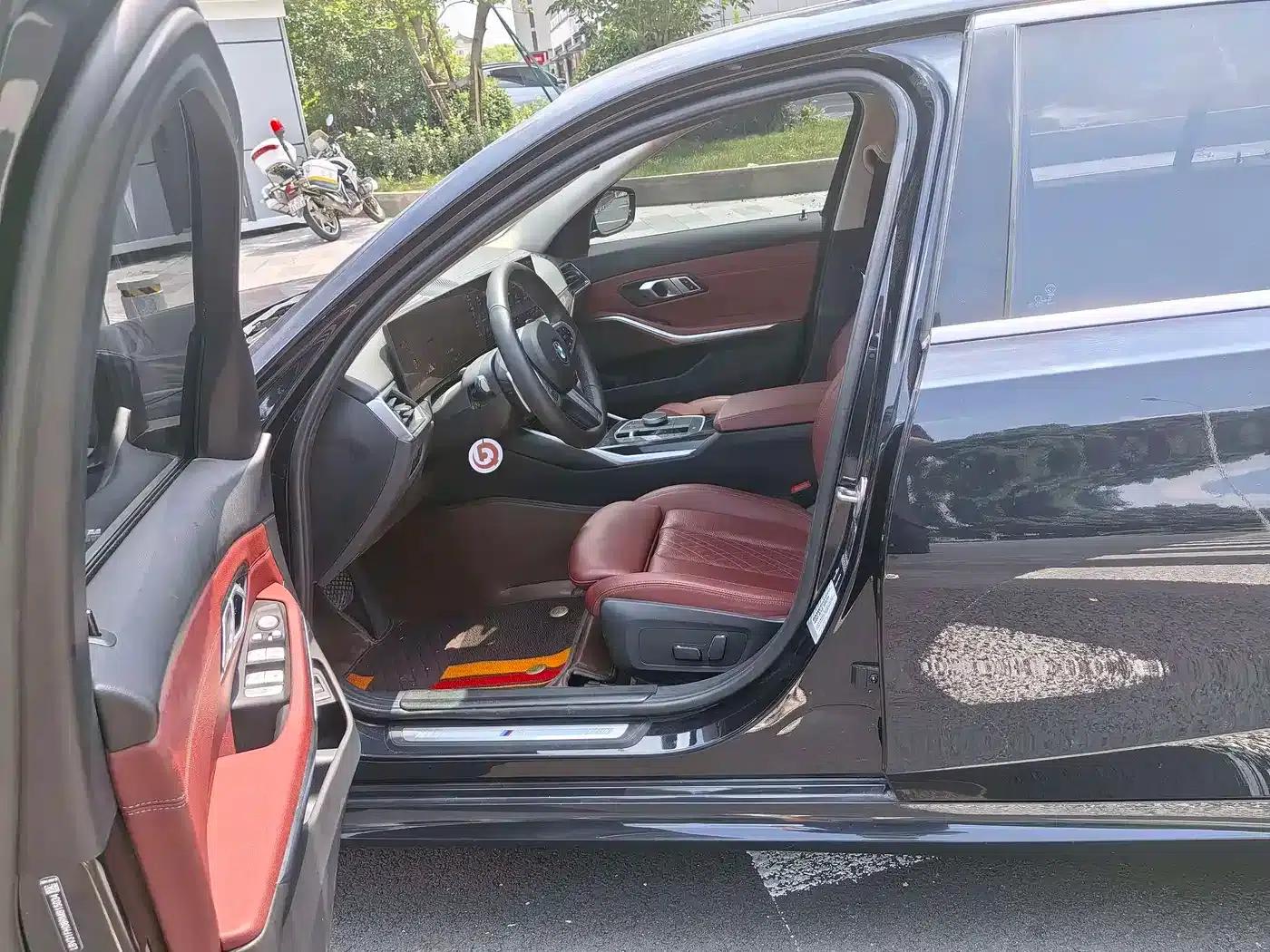 2024 BMW 3 Series 325Li M Sport Package — миниатюра 11