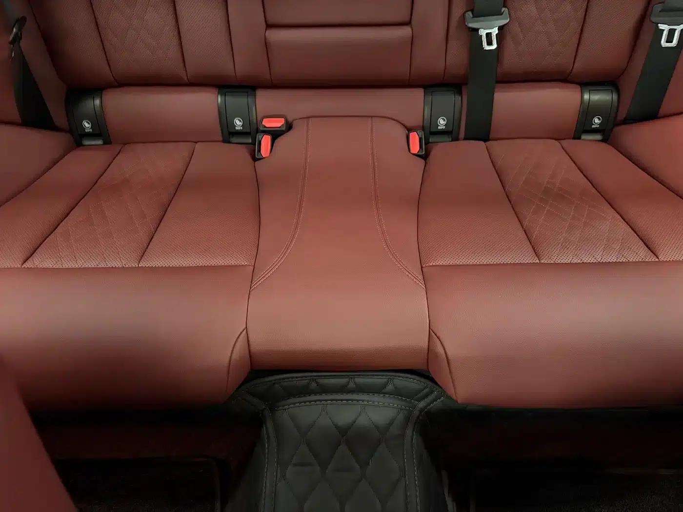 2023 BMW 3 Series 320Li M Sport Package — миниатюра 5