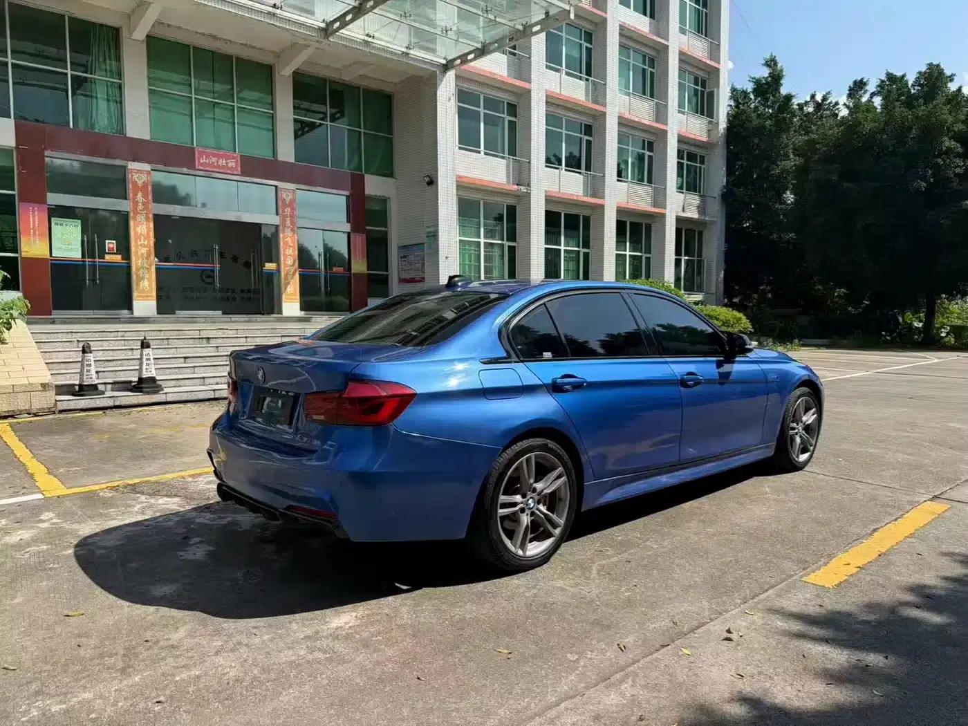 2019 BMW 3 Series 320Li M Sport Shadow Edition — миниатюра 9