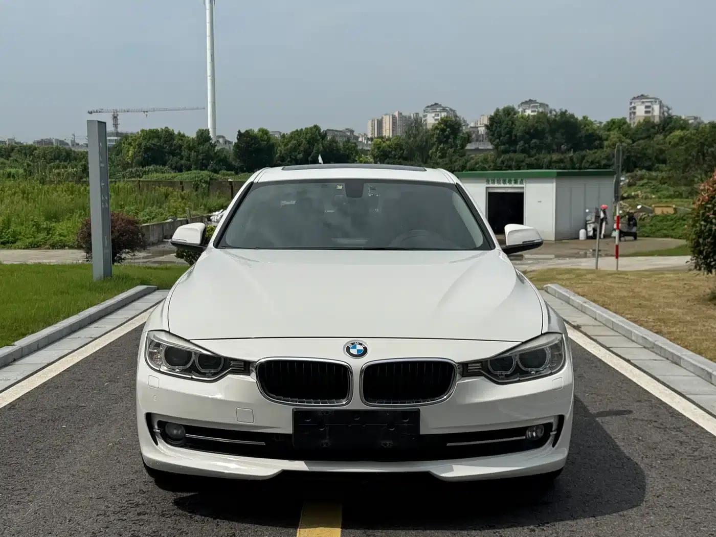 BMW 3 Series 2014 320Li Fashion Edition — миниатюра 2