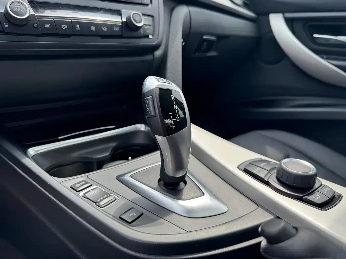 BMW 3 Series 2014 320Li Fashion Edition — миниатюра 27
