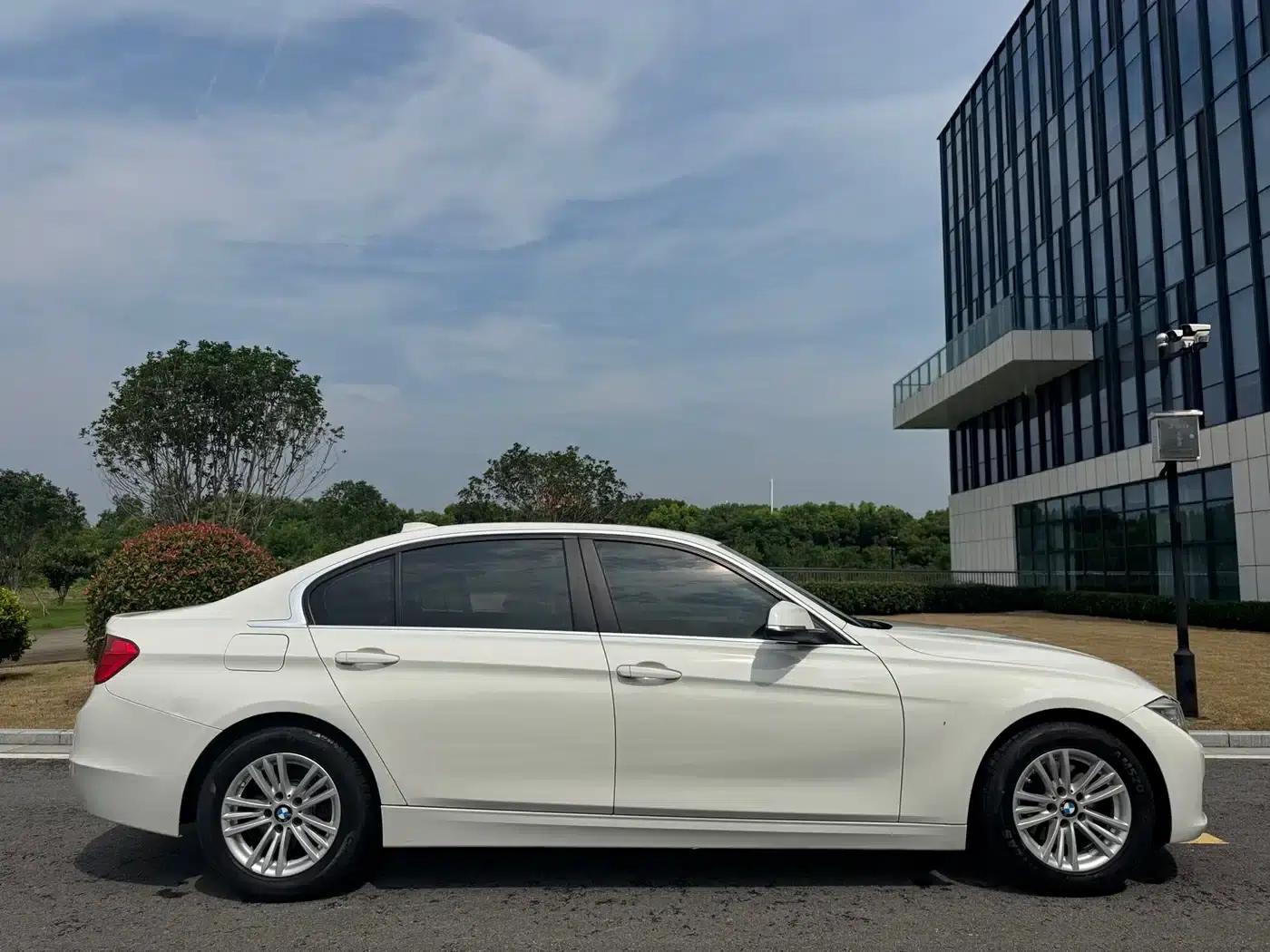 BMW 3 Series 2014 320Li Fashion Edition — миниатюра 7