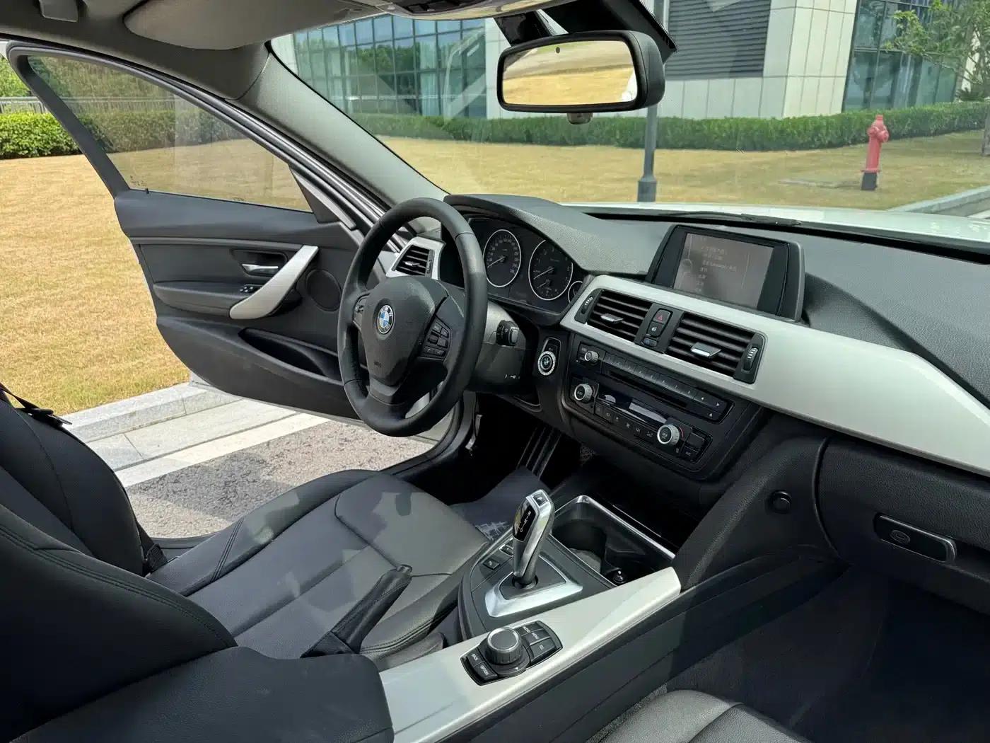 BMW 3 Series 2014 320Li Fashion Edition — миниатюра 8