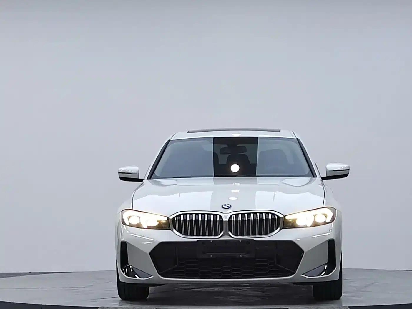 2023 BMW 3 Series 320Li M Sport Package — миниатюра 2