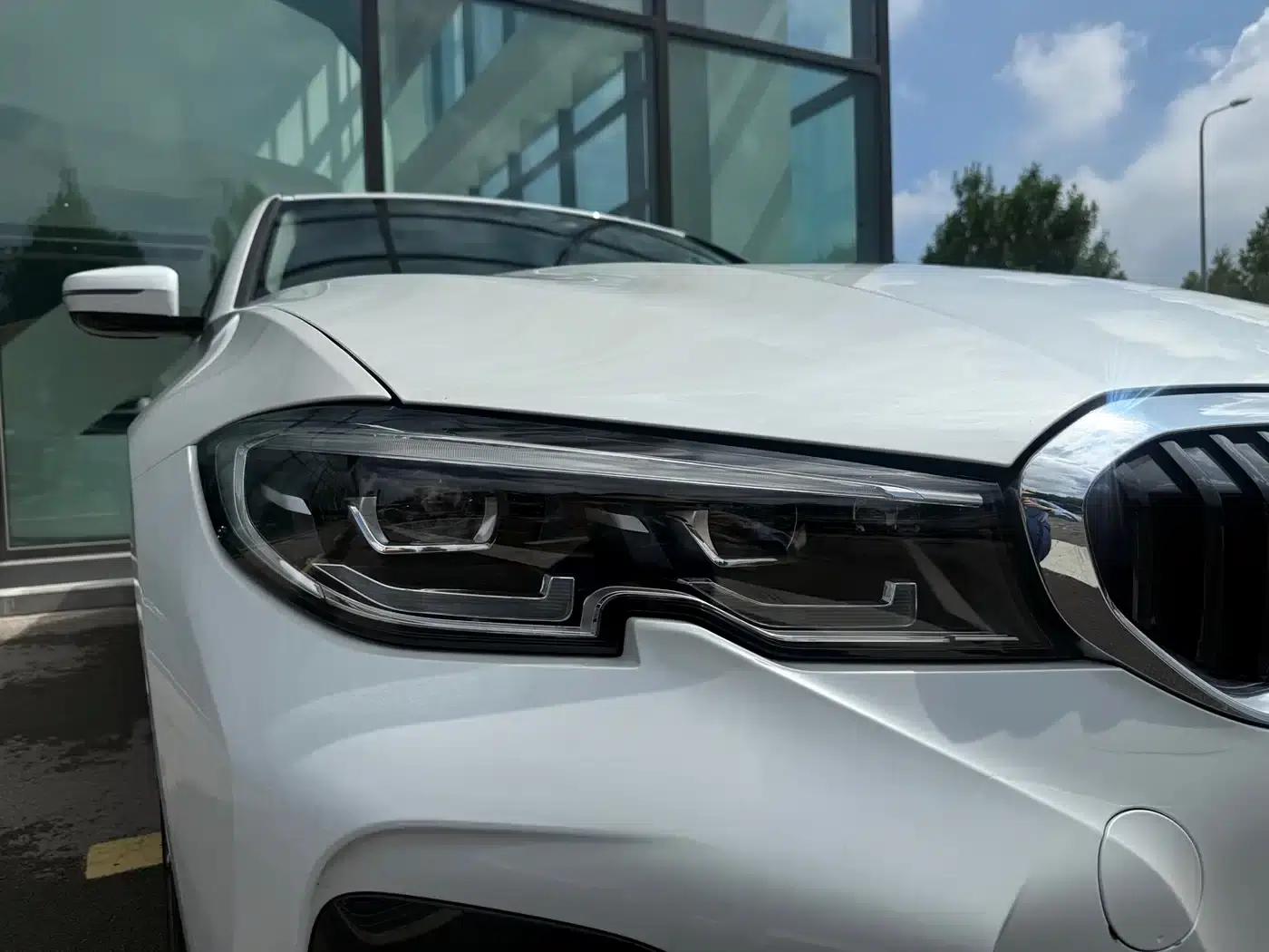 2020 BMW 3 Series 325Li M Sport Package — миниатюра 5